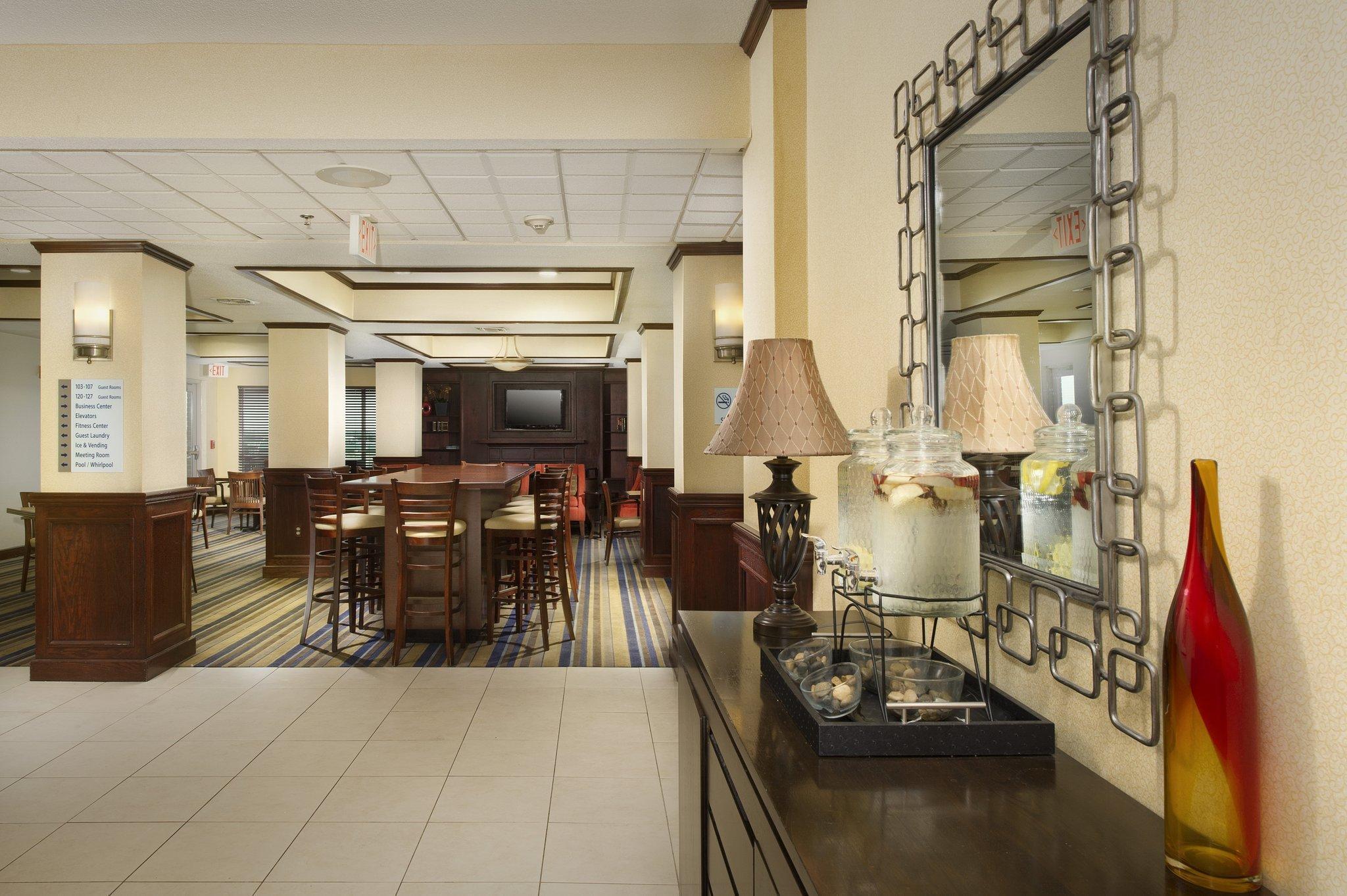 Holiday Inn Express & Suites San Antonio West Sea World Area By Ihg Eksteriør billede