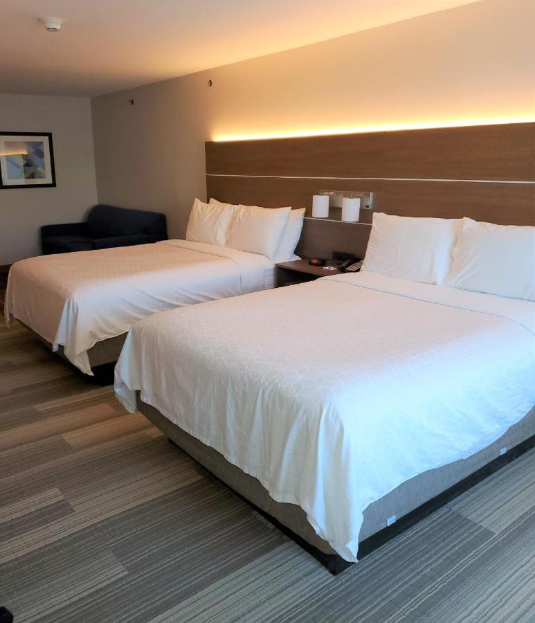 Holiday Inn Express & Suites San Antonio West Sea World Area By Ihg Eksteriør billede