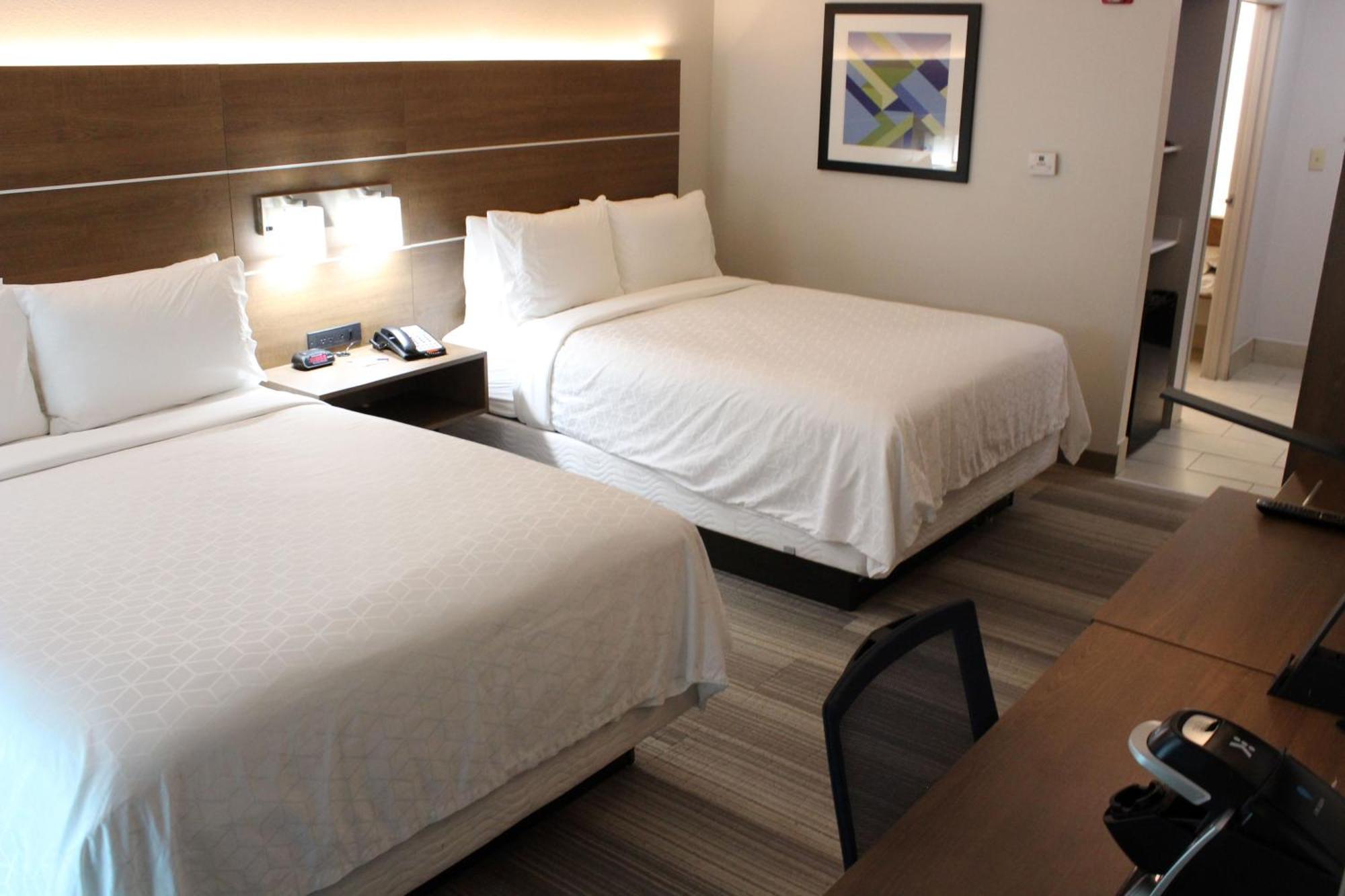 Holiday Inn Express & Suites San Antonio West Sea World Area By Ihg Eksteriør billede