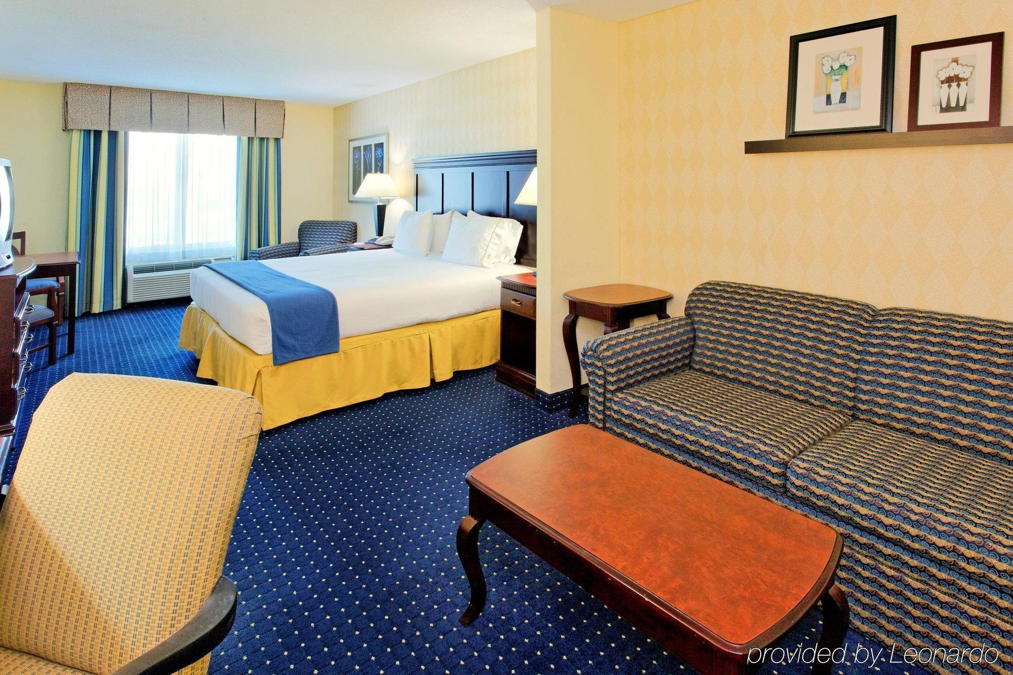 Holiday Inn Express & Suites San Antonio West Sea World Area By Ihg Eksteriør billede