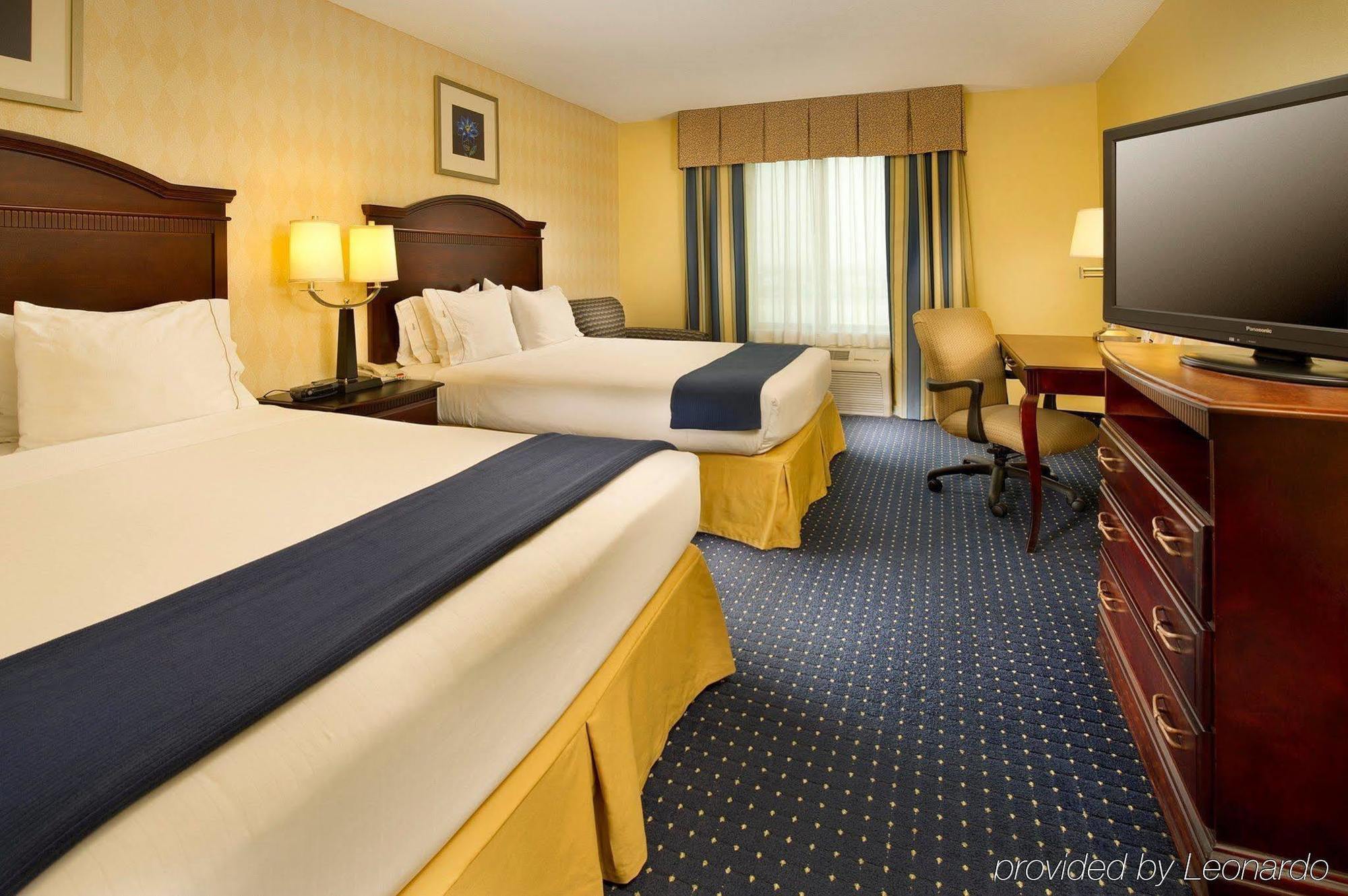 Holiday Inn Express & Suites San Antonio West Sea World Area By Ihg Eksteriør billede